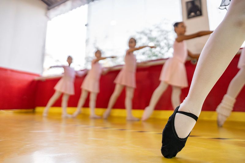 Ballet 1 & Dance Tumbling